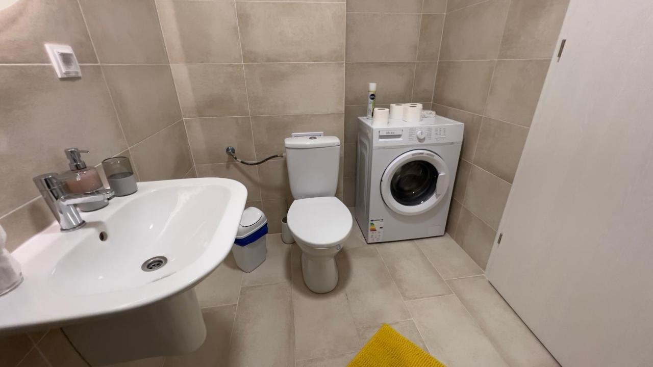 Gavas Apartments Viva City Cluj-Napoca Ngoại thất bức ảnh